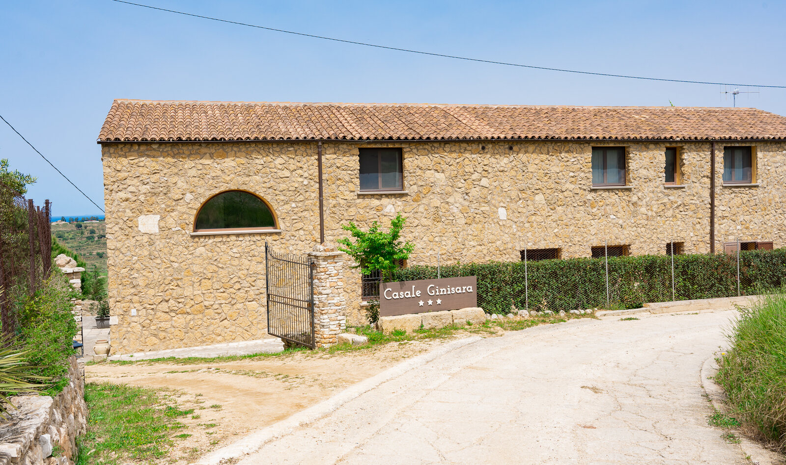 The stone farmhouse at Casale Ginisara